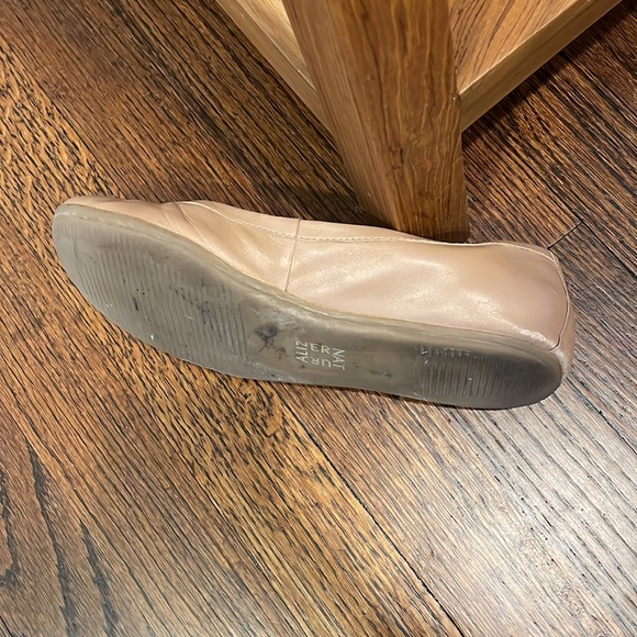 Naturalizer Women's Brittany Ballet Flat - Picture 11 of 12